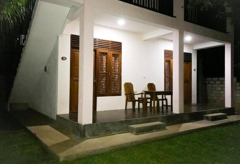 بنسيون Kings Villa