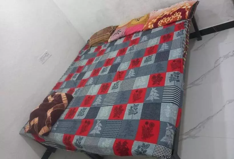 ペンション Kuber Bhandari Guest House And Hotel, Sehore