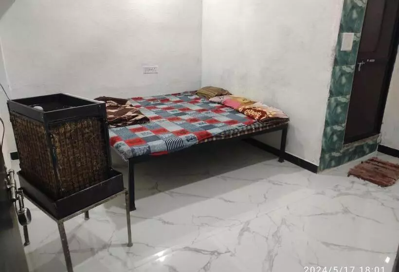 ペンション Kuber Bhandari Guest House And Hotel, Sehore