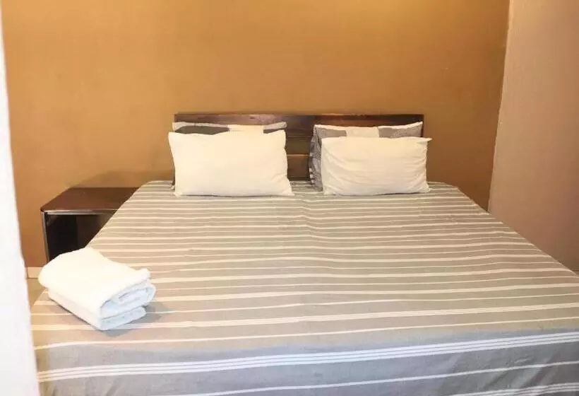 پانسیون Nomanini Guest House Nelspruit