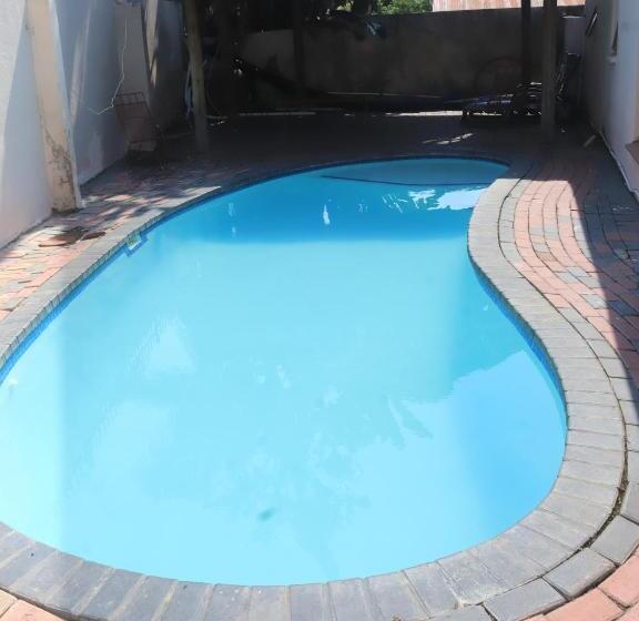 Pension Nomanini Guest House Nelspruit