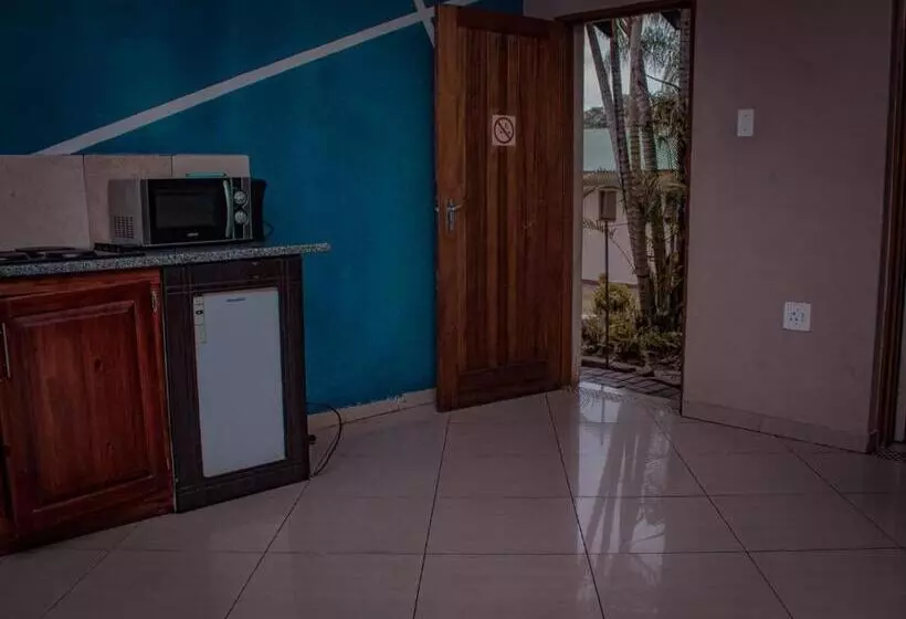 پانسیون Nomanini Guest House Nelspruit