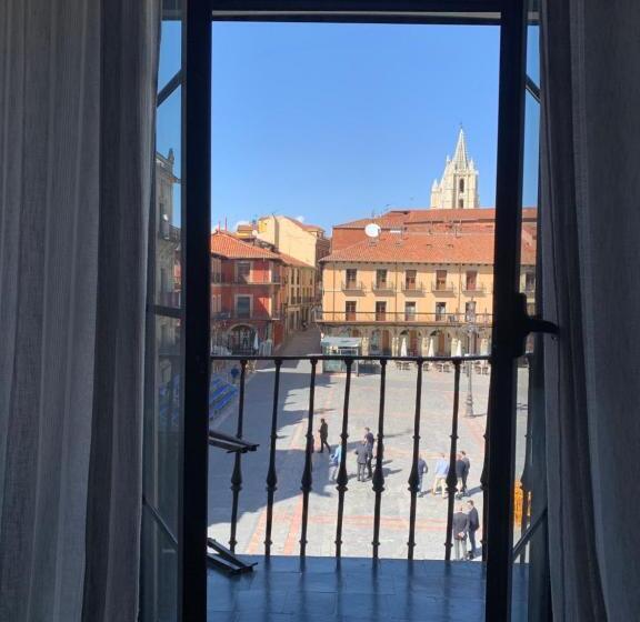 Pensió Old Town Plaza Mayor