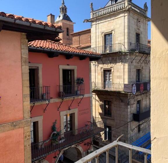 Pensió Old Town Plaza Mayor