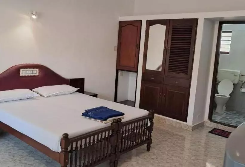 ホテル New Vipin Beach Resort
