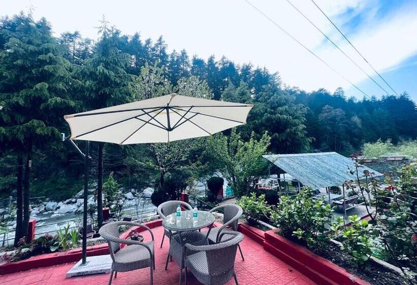 ホテル Nadi Kinare , Mall Road Manali   A Riverside Resort