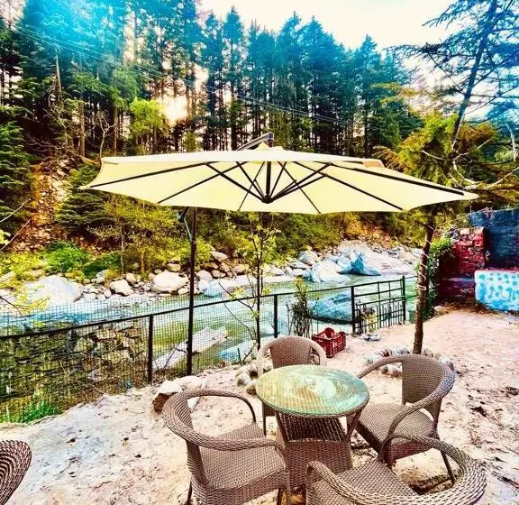 Hotelli Nadi Kinare , Mall Road Manali A Riverside Resort