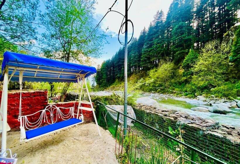 ホテル Nadi Kinare , Mall Road Manali   A Riverside Resort