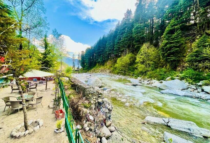 ホテル Nadi Kinare , Mall Road Manali   A Riverside Resort