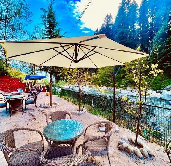 ホテル Nadi Kinare , Mall Road Manali   A Riverside Resort