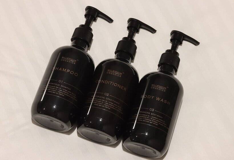 هتل Tomiya With M S