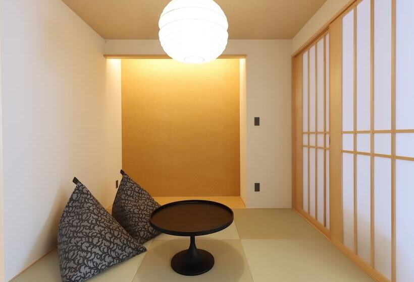 هتل Tomiya With M S