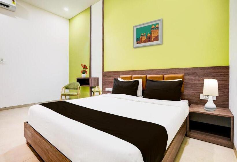 ホテル Collection O Kalyan West Formerly Sai Nandan