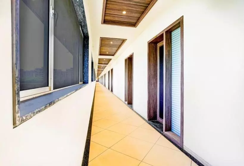 ホテル Collection O Kalyan West Formerly Sai Nandan