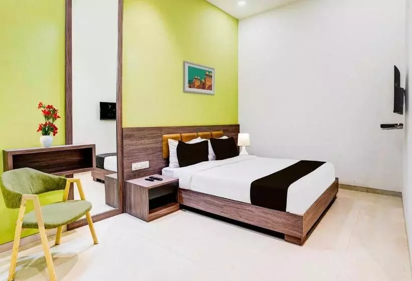ホテル Collection O Kalyan West Formerly Sai Nandan