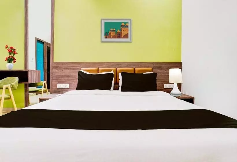 ホテル Collection O Kalyan West Formerly Sai Nandan
