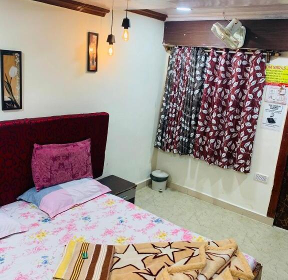 فندق Om Niwas Cottage