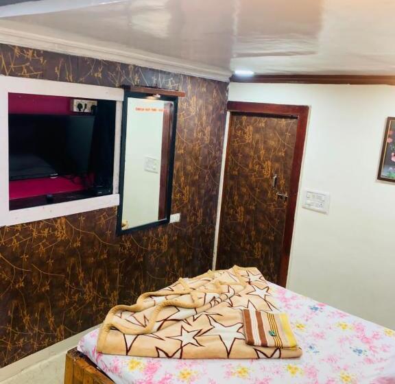 فندق Om Niwas Cottage