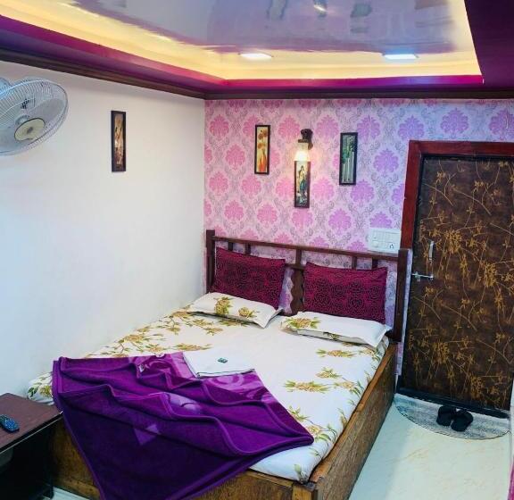 فندق Om Niwas Cottage