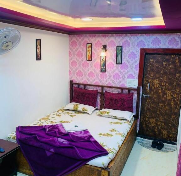 فندق Om Niwas Cottage