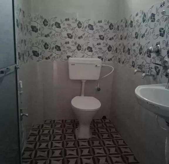 Majatalo Shruti Guest House