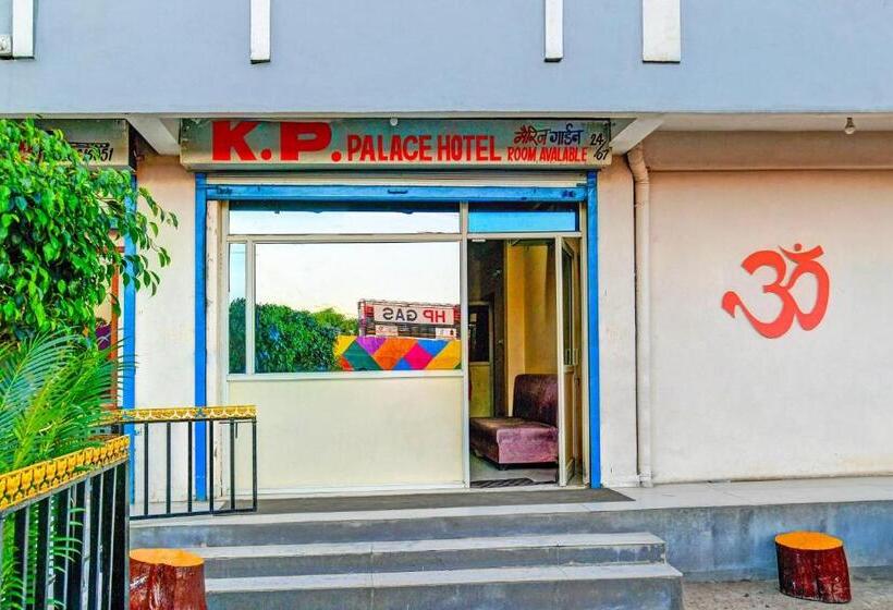 Spot On Hotel Park Bench Palace