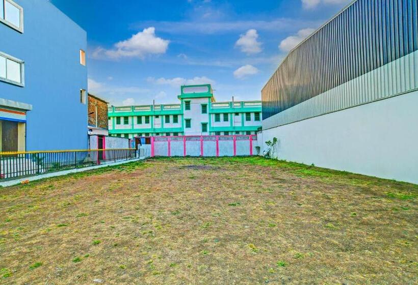 Spot On Hotel Park Bench Palace