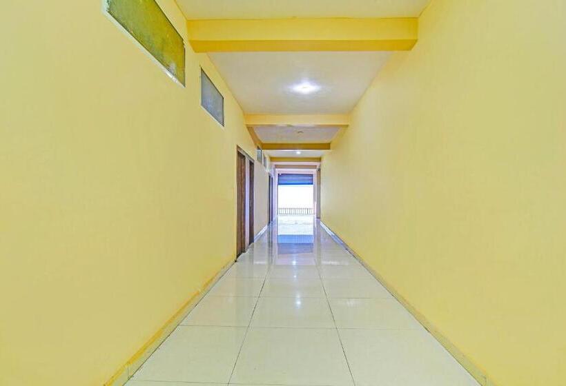 Spot On Hotel Park Bench Palace