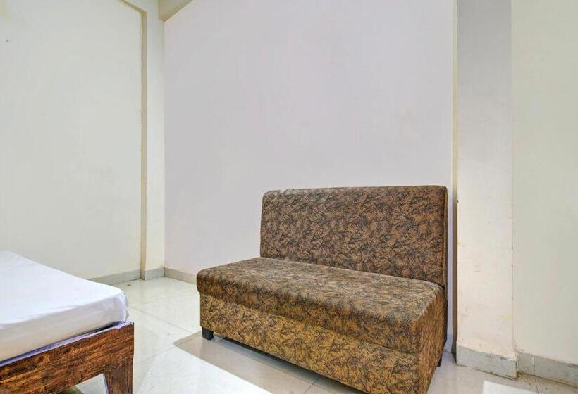 Spot On Hotel Park Bench Palace