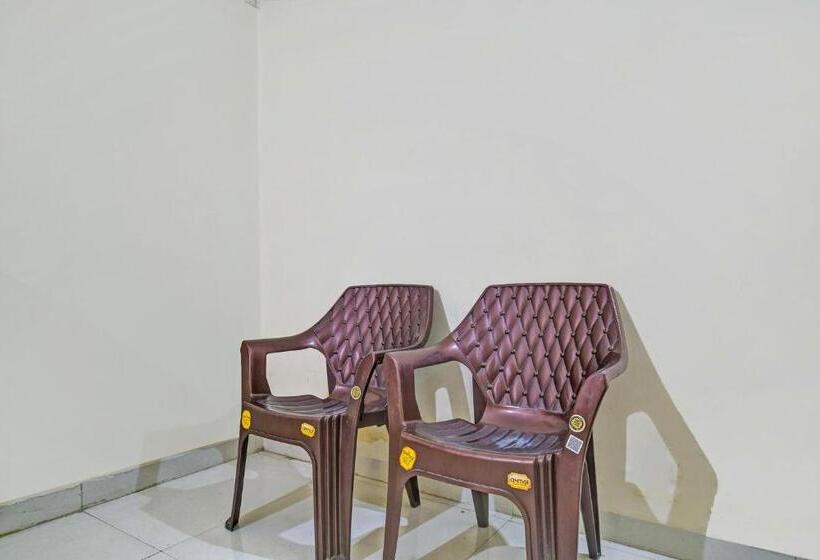 Spot On Hotel Park Bench Palace