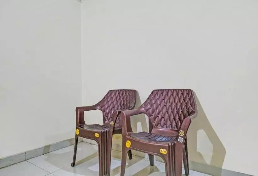 Spot On Hotel Park Bench Palace