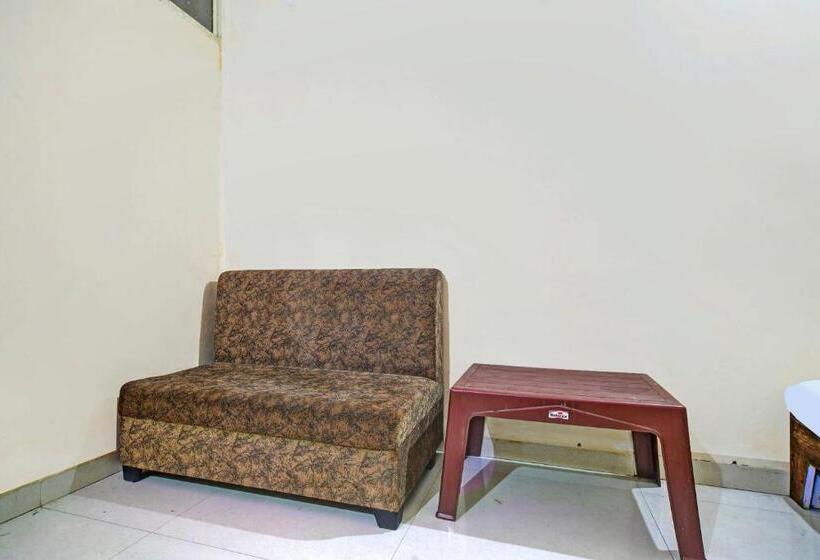 Spot On Hotel Park Bench Palace