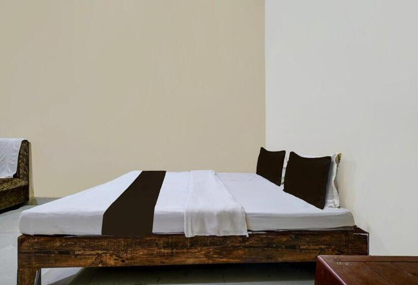 Spot On Hotel Park Bench Palace