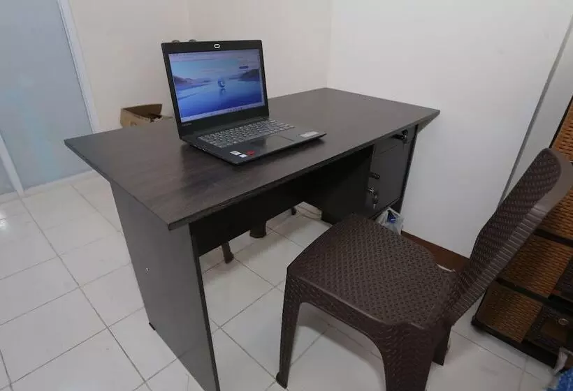 Hotelli Oyo 93761 Kemang View By Room 88