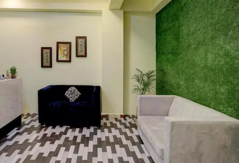 Hotelli Collection O Emerald Euphoria