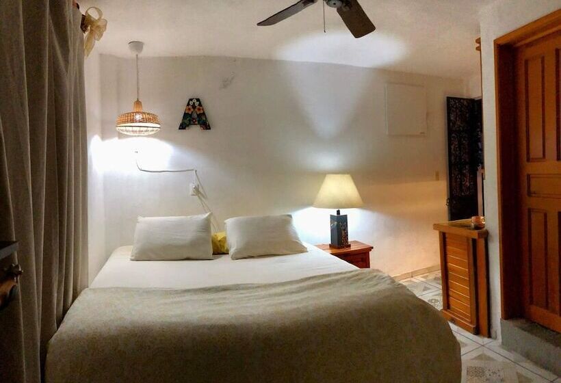 پانسیون Casita La Adornada