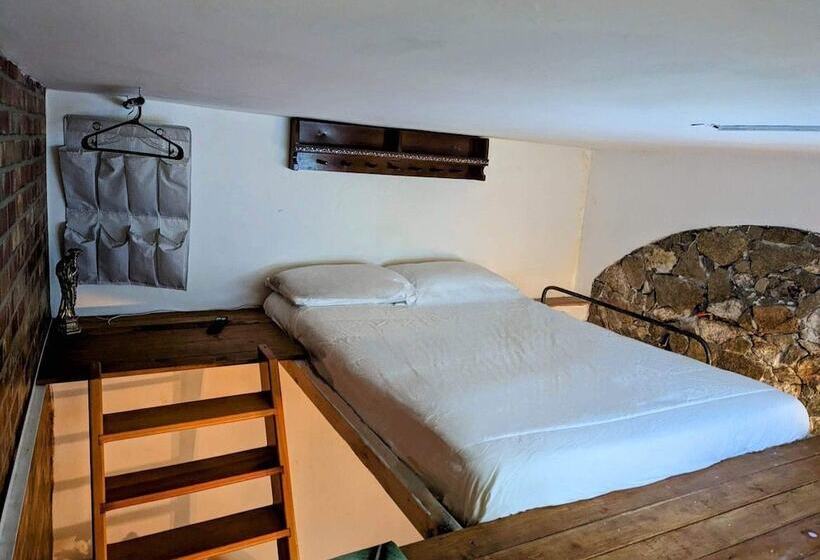 پانسیون Casita La Adornada