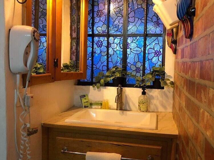 پانسیون Casita La Adornada