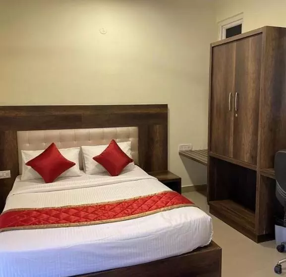 تختخواب و صبحانه Treebo Cranberry Delight