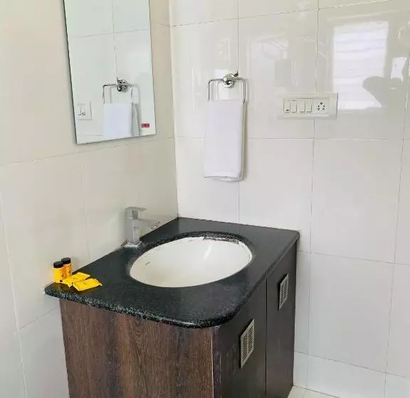 تختخواب و صبحانه Treebo Cranberry Delight