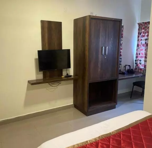 تختخواب و صبحانه Treebo Cranberry Delight