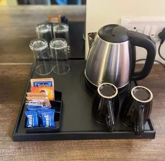 تختخواب و صبحانه Treebo Cranberry Delight