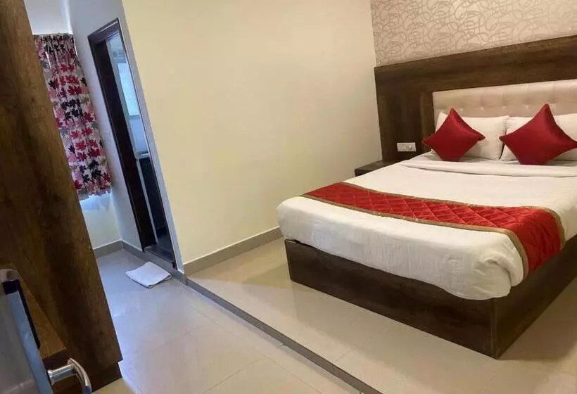 تختخواب و صبحانه Treebo Cranberry Delight