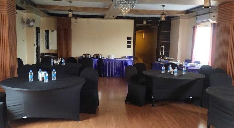 בית מלון כפרי Poddar Residency