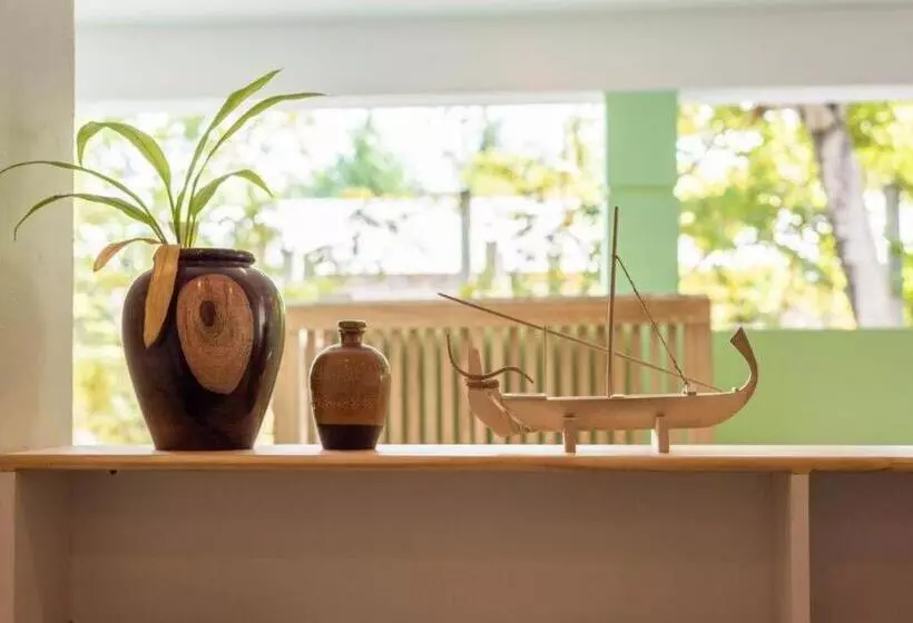 هتل Turtle Maldives