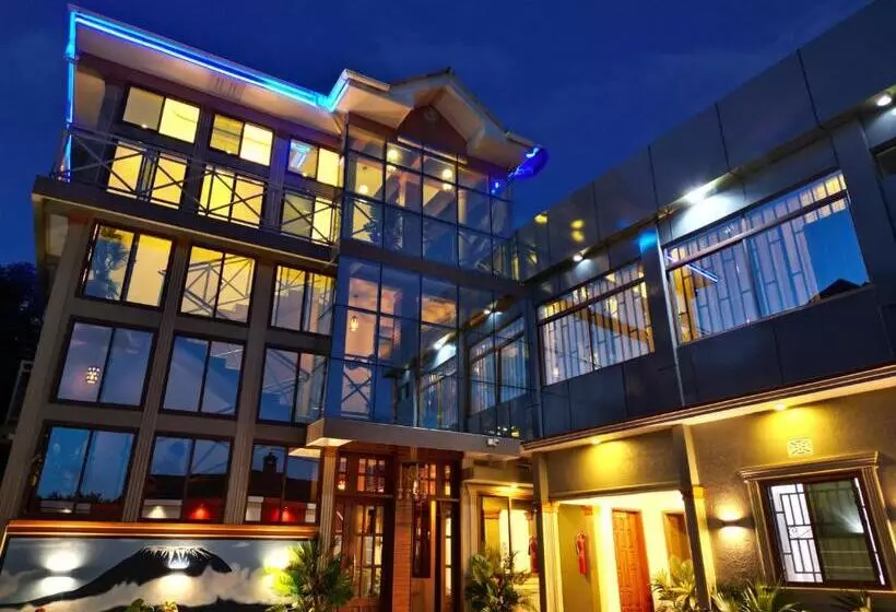 ベッドアンドブレックファースト River House Lodge International