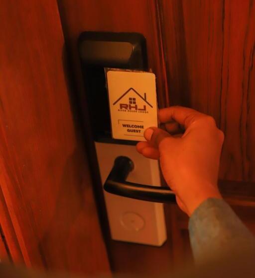 צימר River House Lodge International