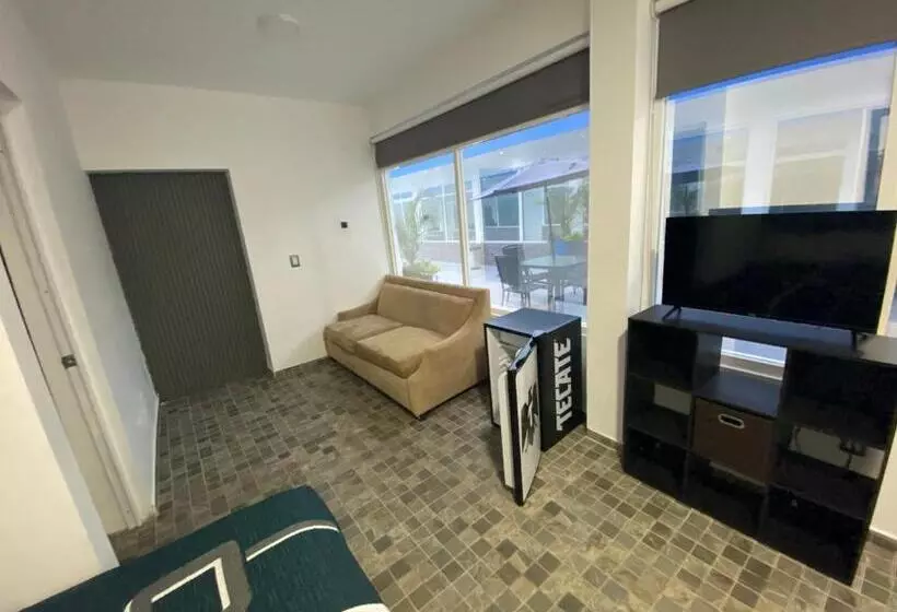 Blue Inn Hotel & Suites