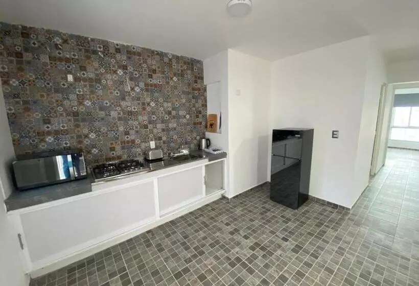 Blue Inn Hotel & Suites