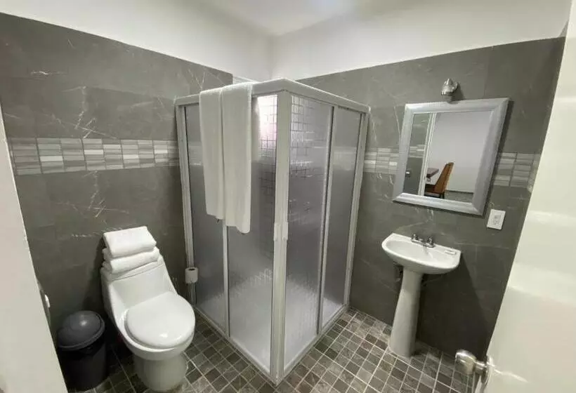 Blue Inn Hotel & Suites